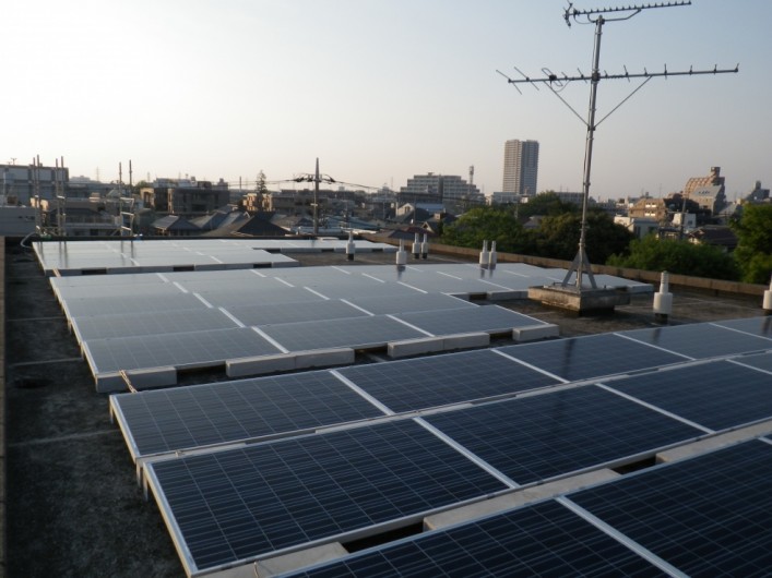 東京都世田谷区 陸屋根太陽光